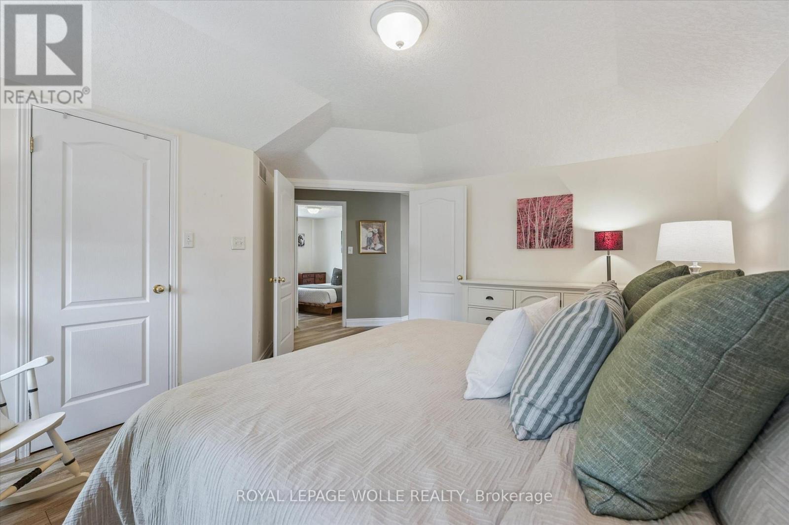 












576 WINDJAMMER WAY

,
Waterloo,




Ontario
N2K3Z5

