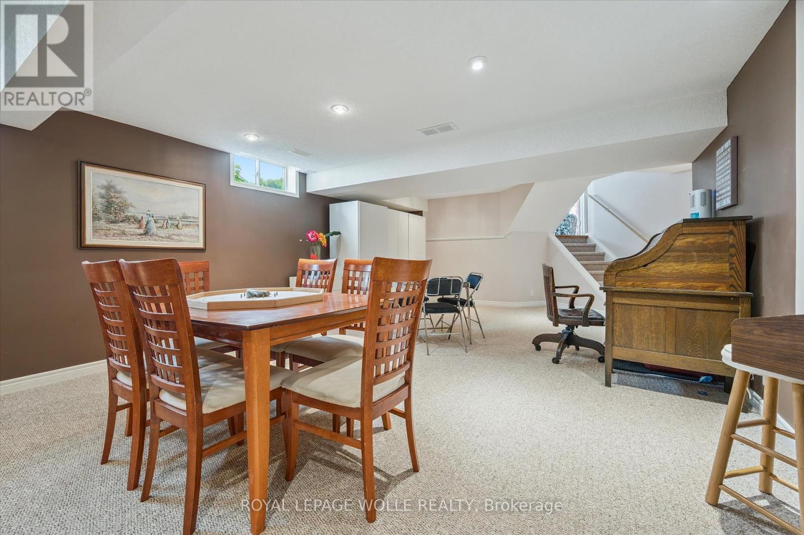 












576 WINDJAMMER WAY

,
Waterloo,




Ontario
N2K3Z5

