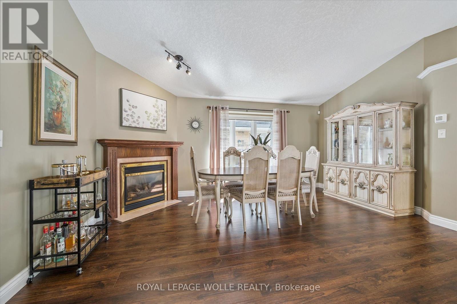 












576 WINDJAMMER WAY

,
Waterloo,




Ontario
N2K3Z5

