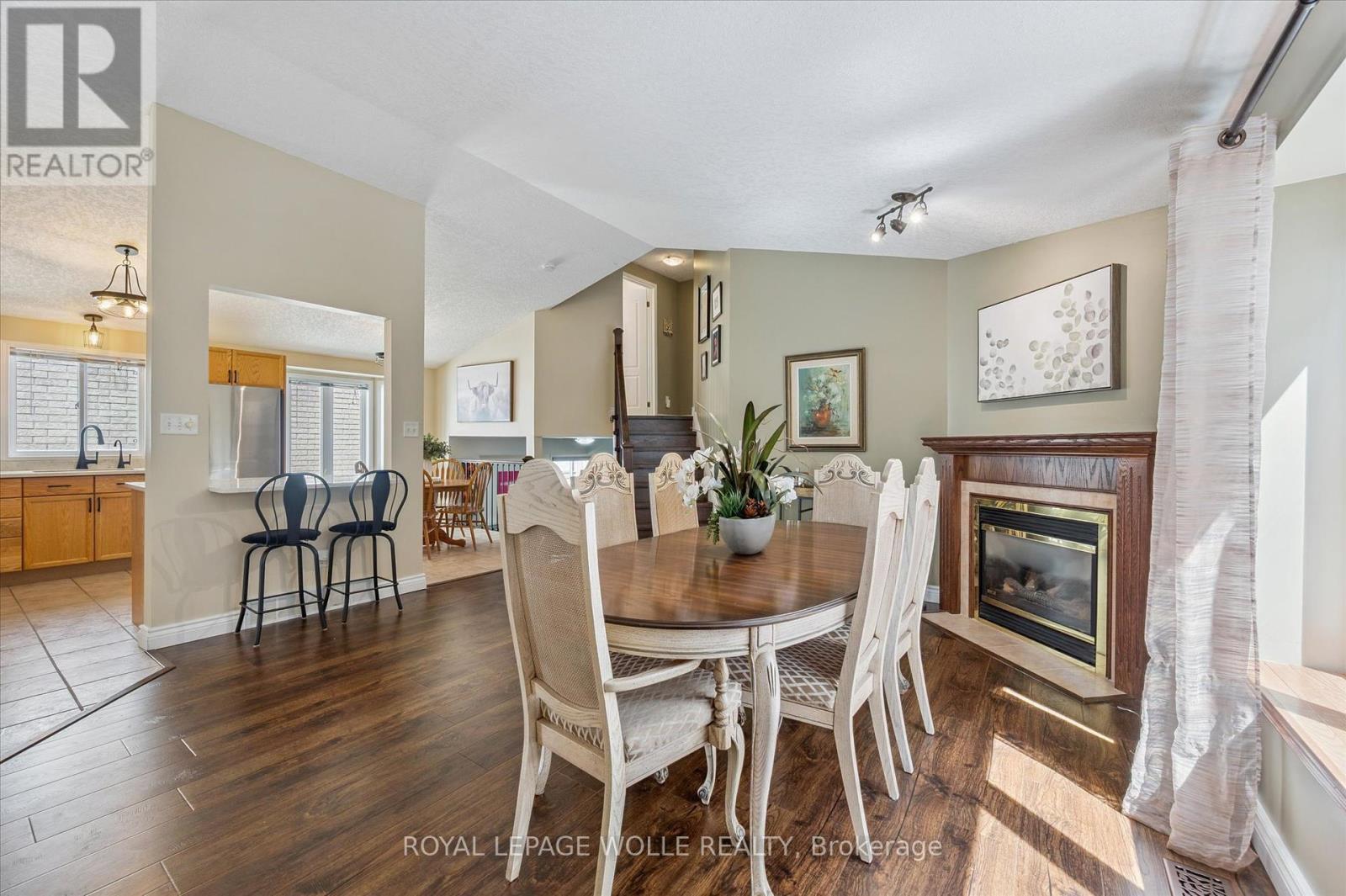 












576 WINDJAMMER WAY

,
Waterloo,




Ontario
N2K3Z5

