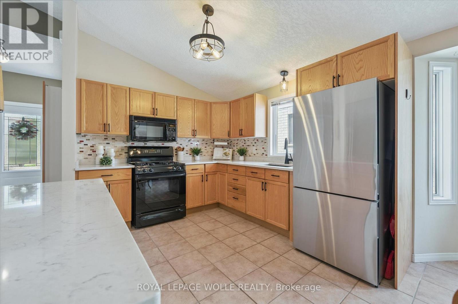 












576 WINDJAMMER WAY

,
Waterloo,




Ontario
N2K3Z5


