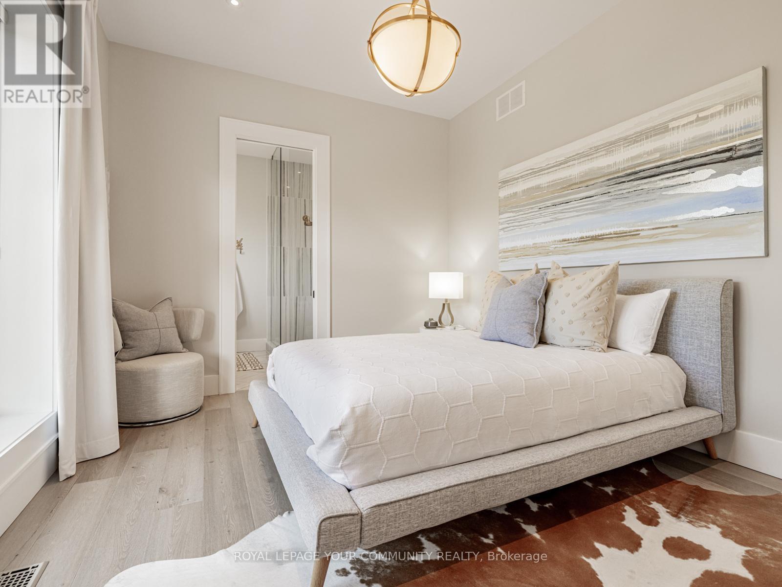 












807 GANTON ROAD

,
Uxbridge,




Ontario
L9P1R3

