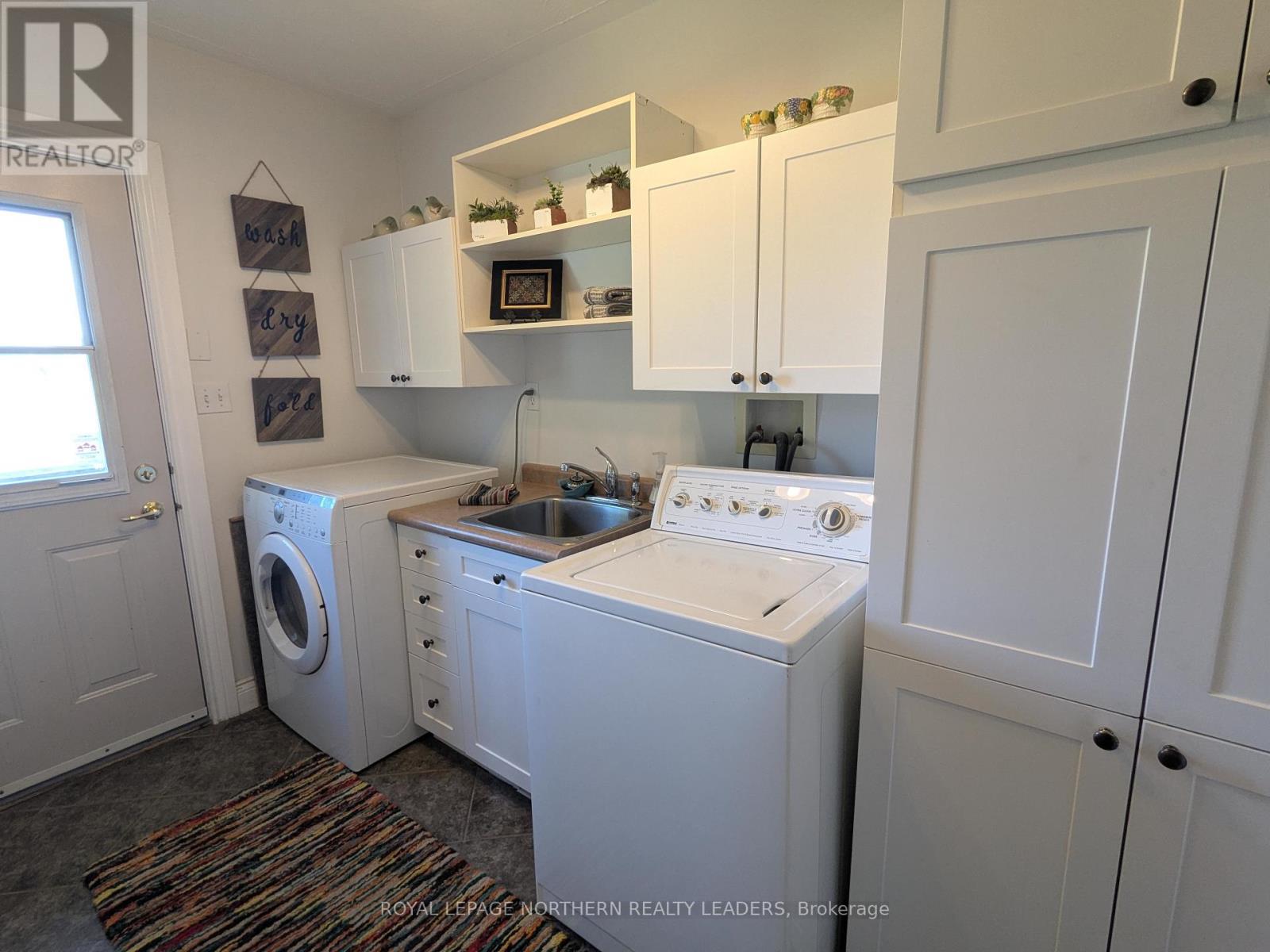 












270 CARON ROAD

,
Timmins (MTJ - Mountjoy Rural),







Ontario
P4R0H4

