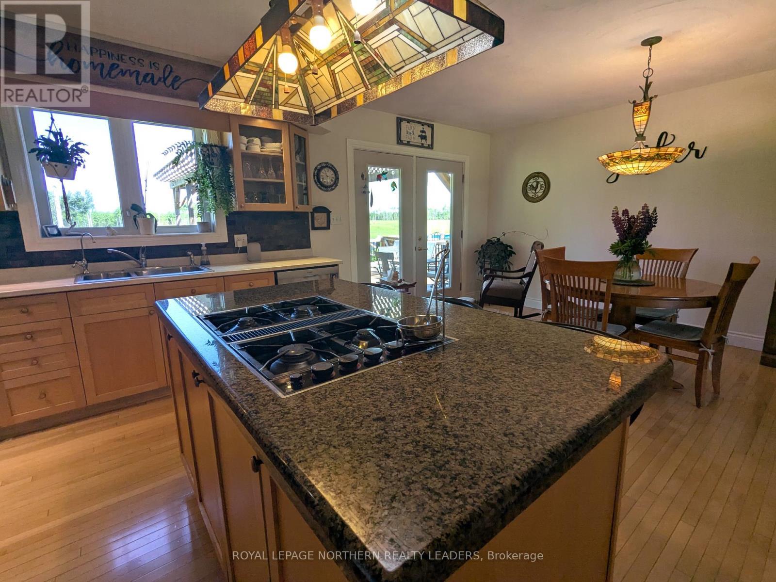 












270 CARON ROAD

,
Timmins (MTJ - Mountjoy Rural),







Ontario
P4R0H4

