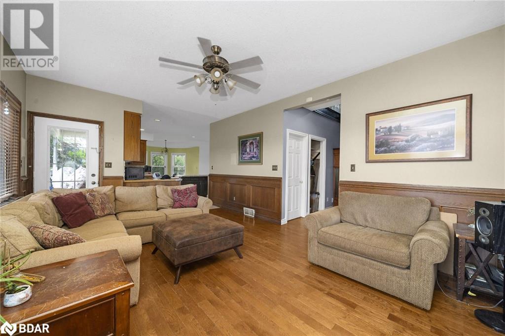 












692 CONCESSION 5 Road W

,
Waterdown,




Ontario
L9H5E2

