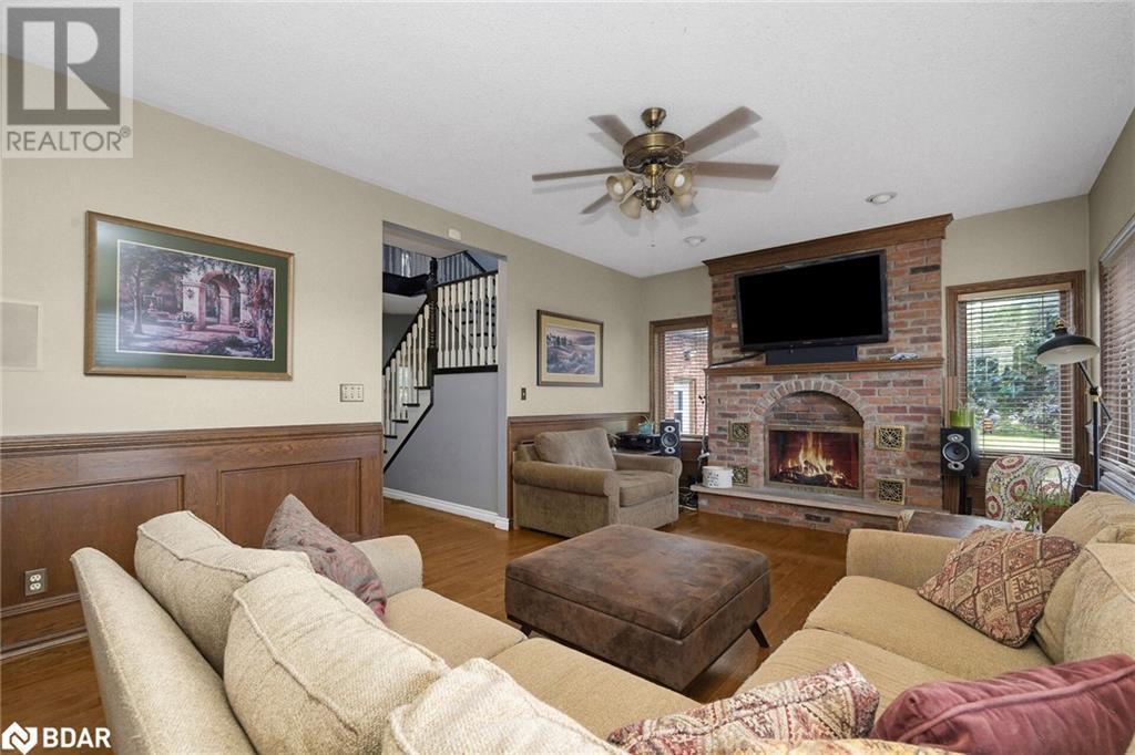 












692 CONCESSION 5 Road W

,
Waterdown,




Ontario
L9H5E2

