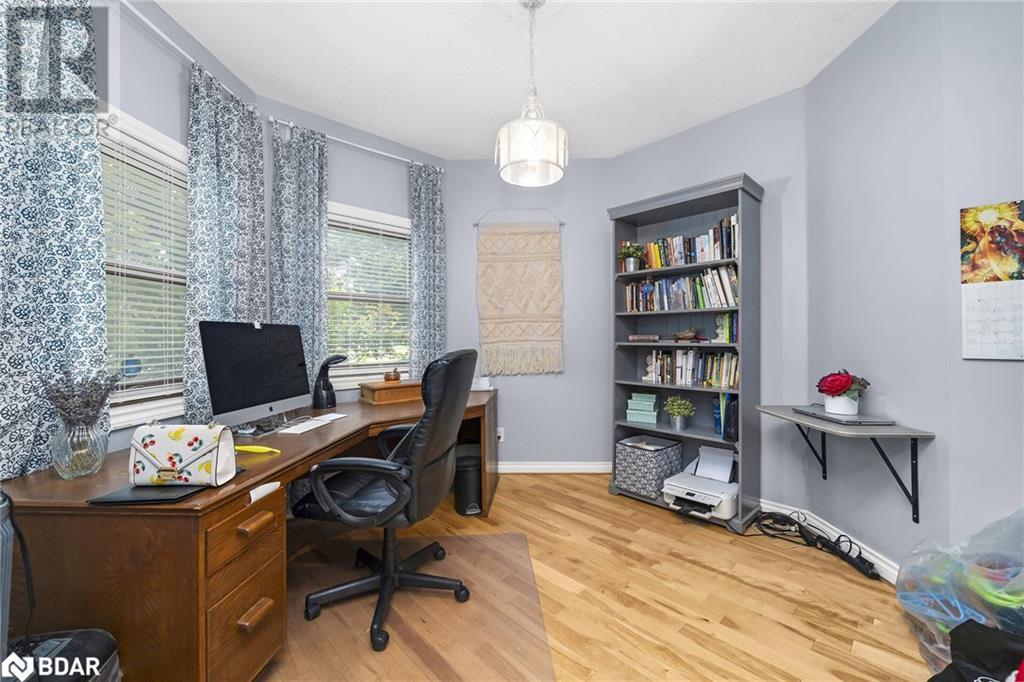 












692 CONCESSION 5 Road W

,
Waterdown,




Ontario
L9H5E2

