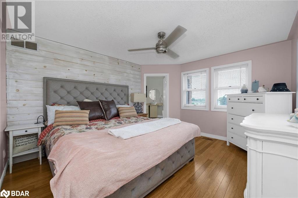 












692 CONCESSION 5 Road W

,
Waterdown,




Ontario
L9H5E2

