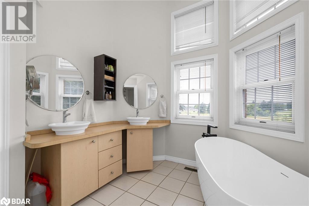 












692 CONCESSION 5 Road W

,
Waterdown,




Ontario
L9H5E2

