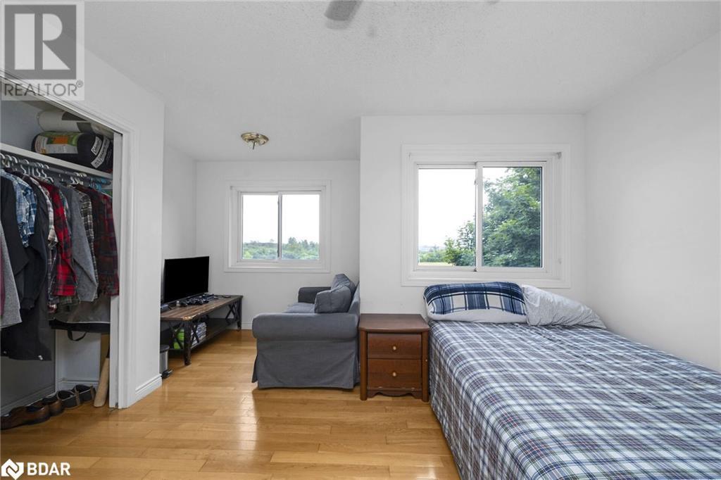 












692 CONCESSION 5 Road W

,
Waterdown,




Ontario
L9H5E2

