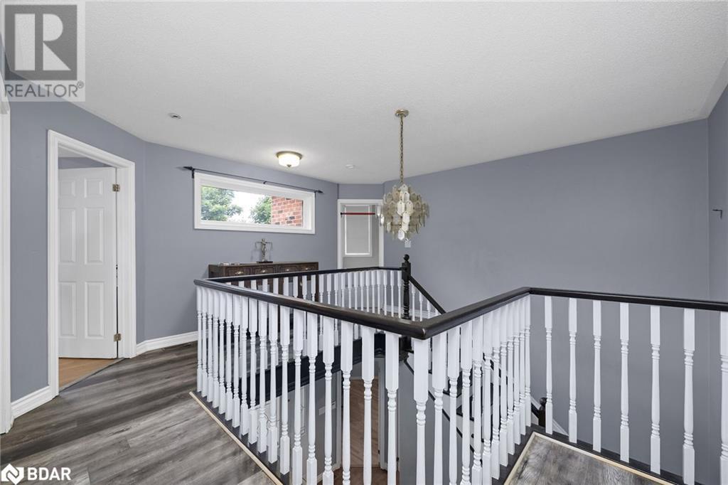 












692 CONCESSION 5 Road W

,
Waterdown,




Ontario
L9H5E2

