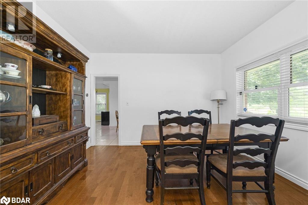 












692 CONCESSION 5 Road W

,
Waterdown,




Ontario
L9H5E2

