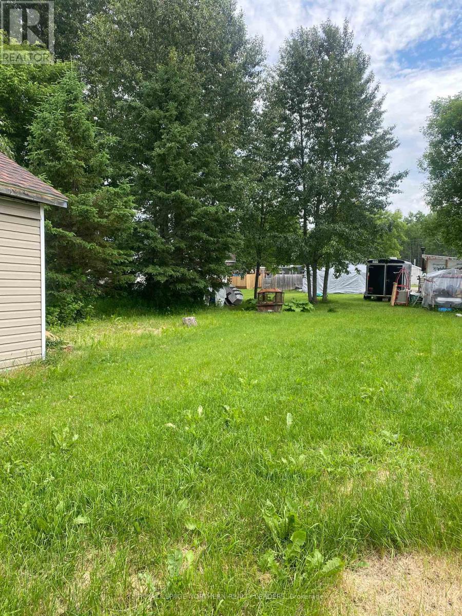 












50 NOTRE DAME PLACE

,
Timmins (MTJ - Mountjoy Rural),




Ontario
P4N8R8

