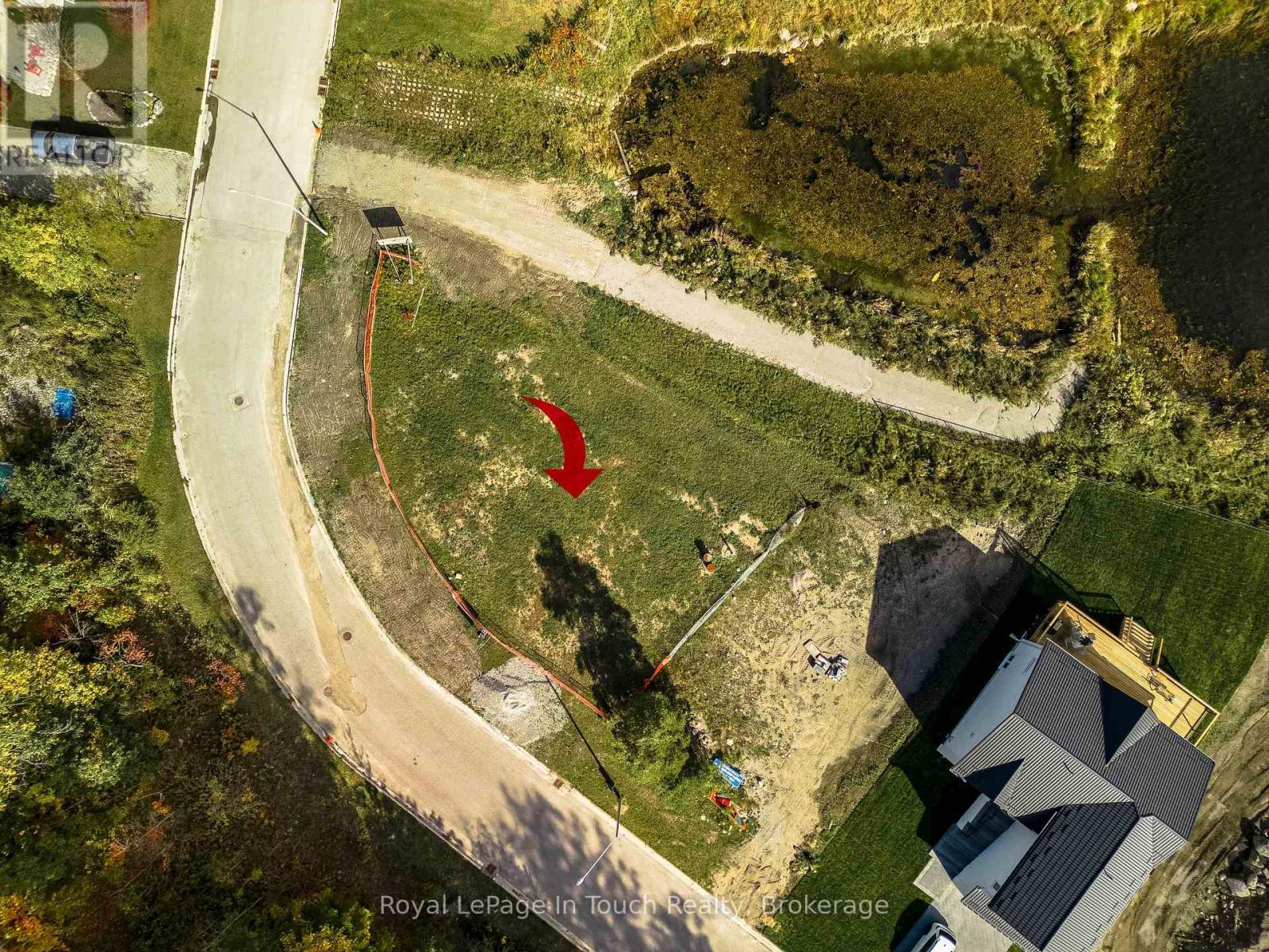 












517 TAYLOR DRIVE

,
Midland,







Ontario
L4R5L9

