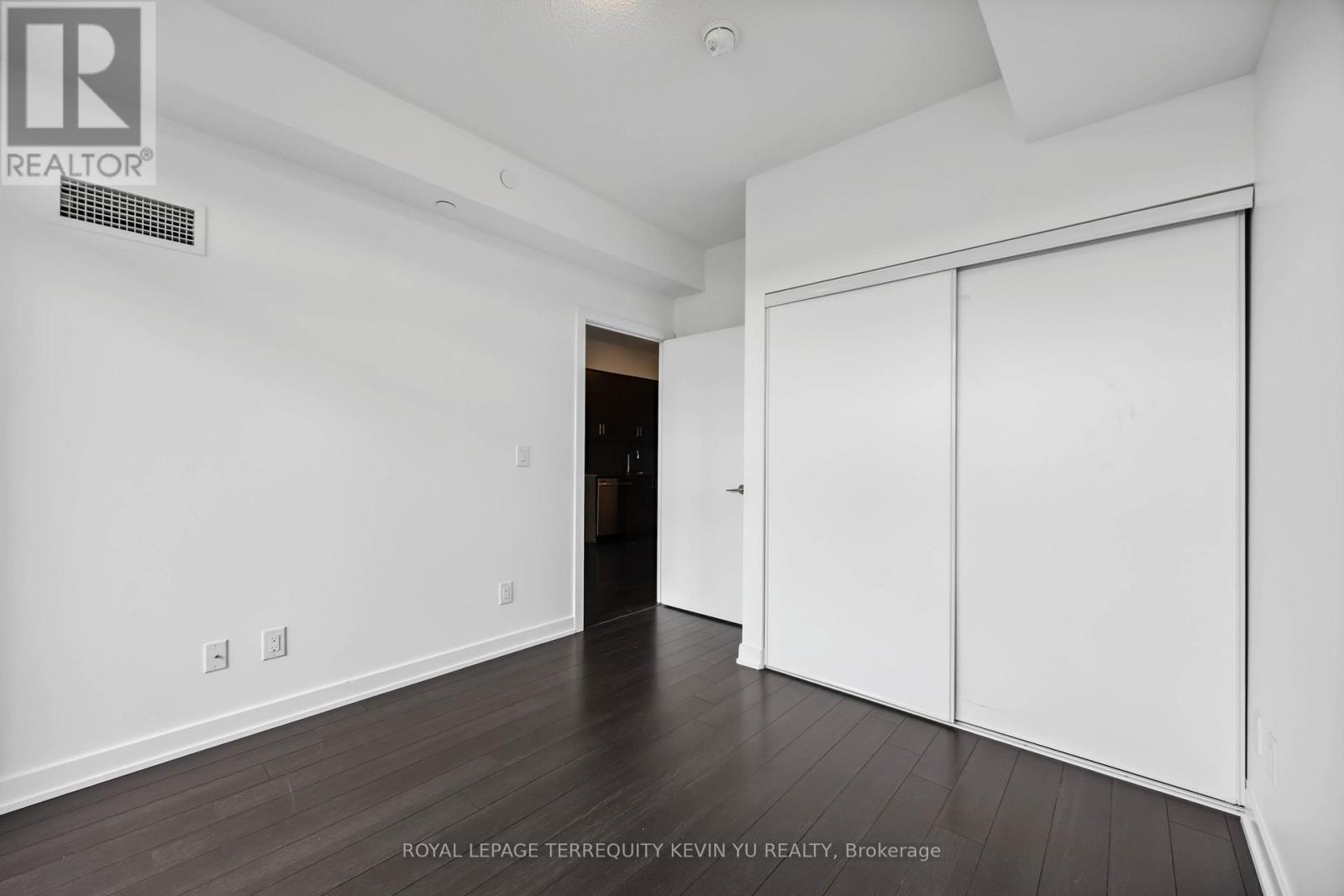 












311 - 1603 EGLINTON AVENUE W

,
Toronto,




Ontario
M6E0A1

