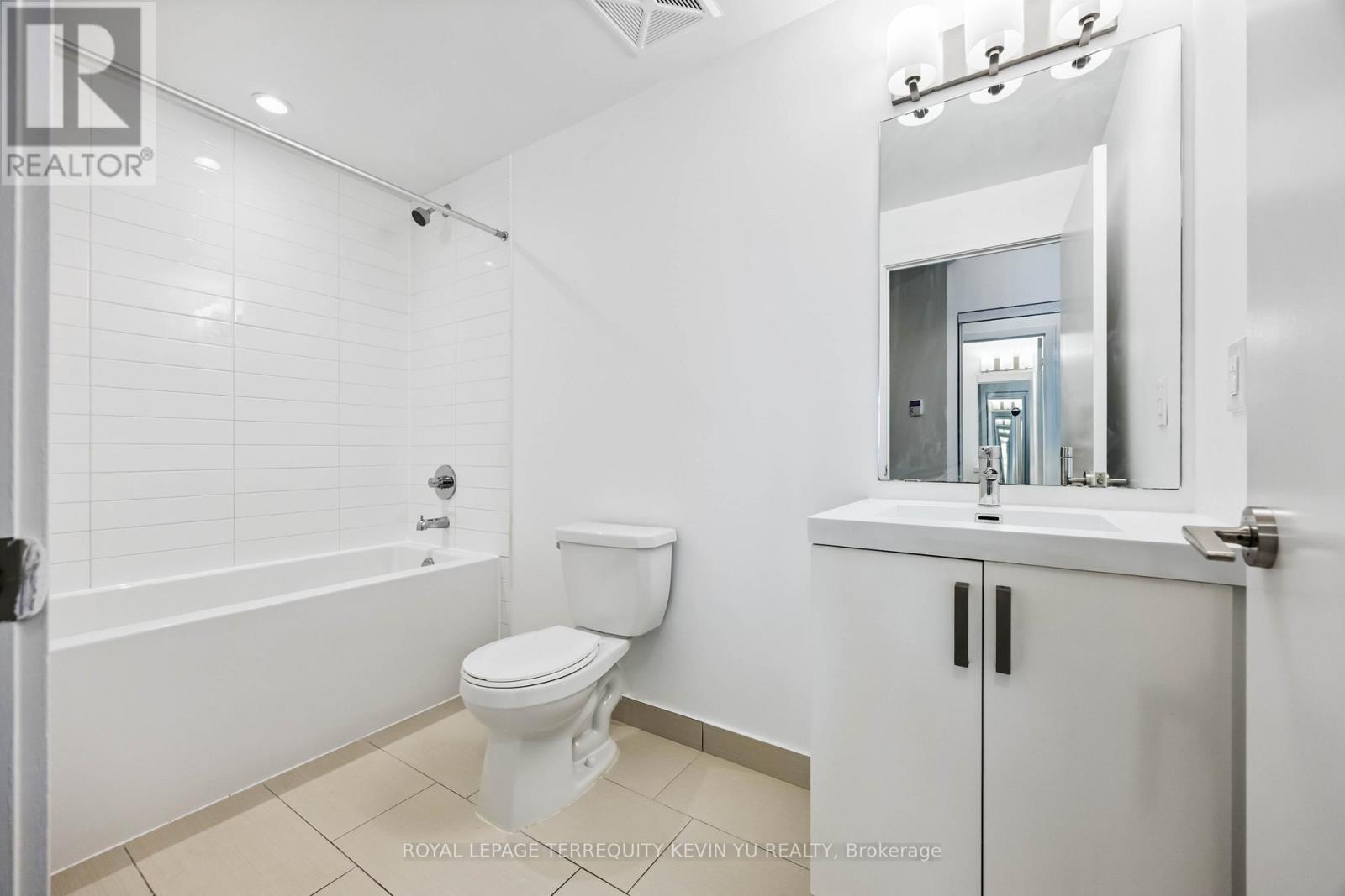 












311 - 1603 EGLINTON AVENUE W

,
Toronto,




Ontario
M6E0A1

