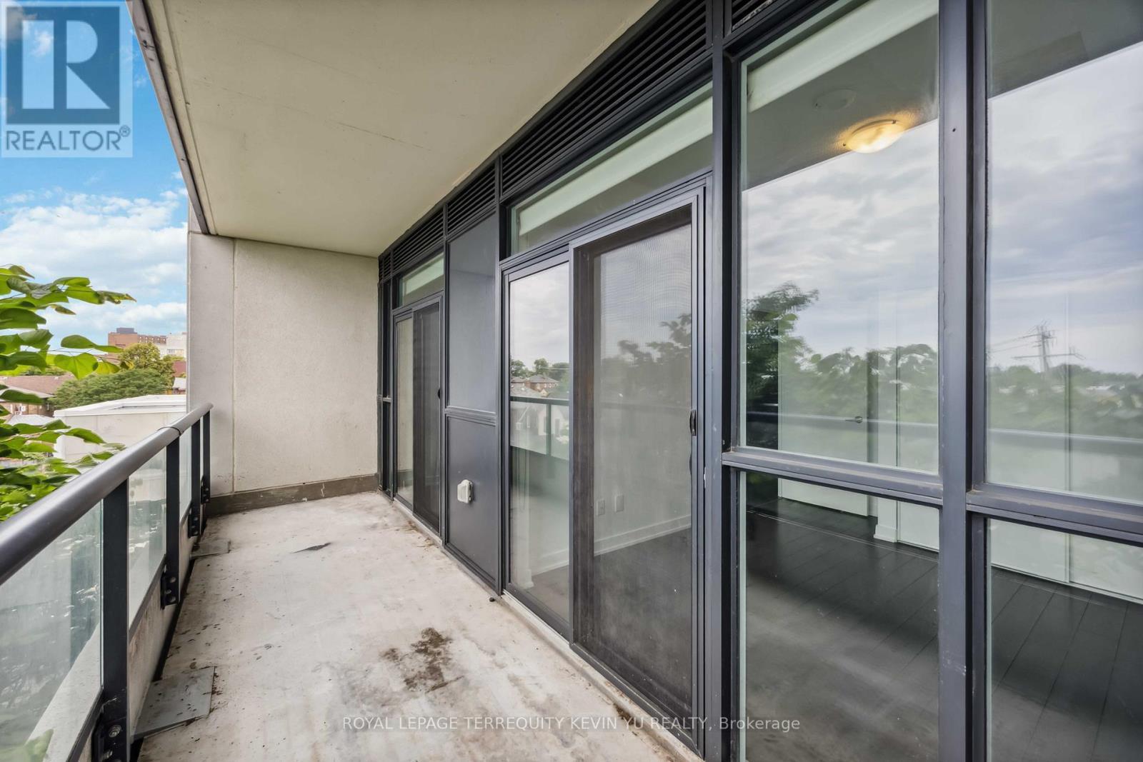 












311 - 1603 EGLINTON AVENUE W

,
Toronto,




Ontario
M6E0A1

