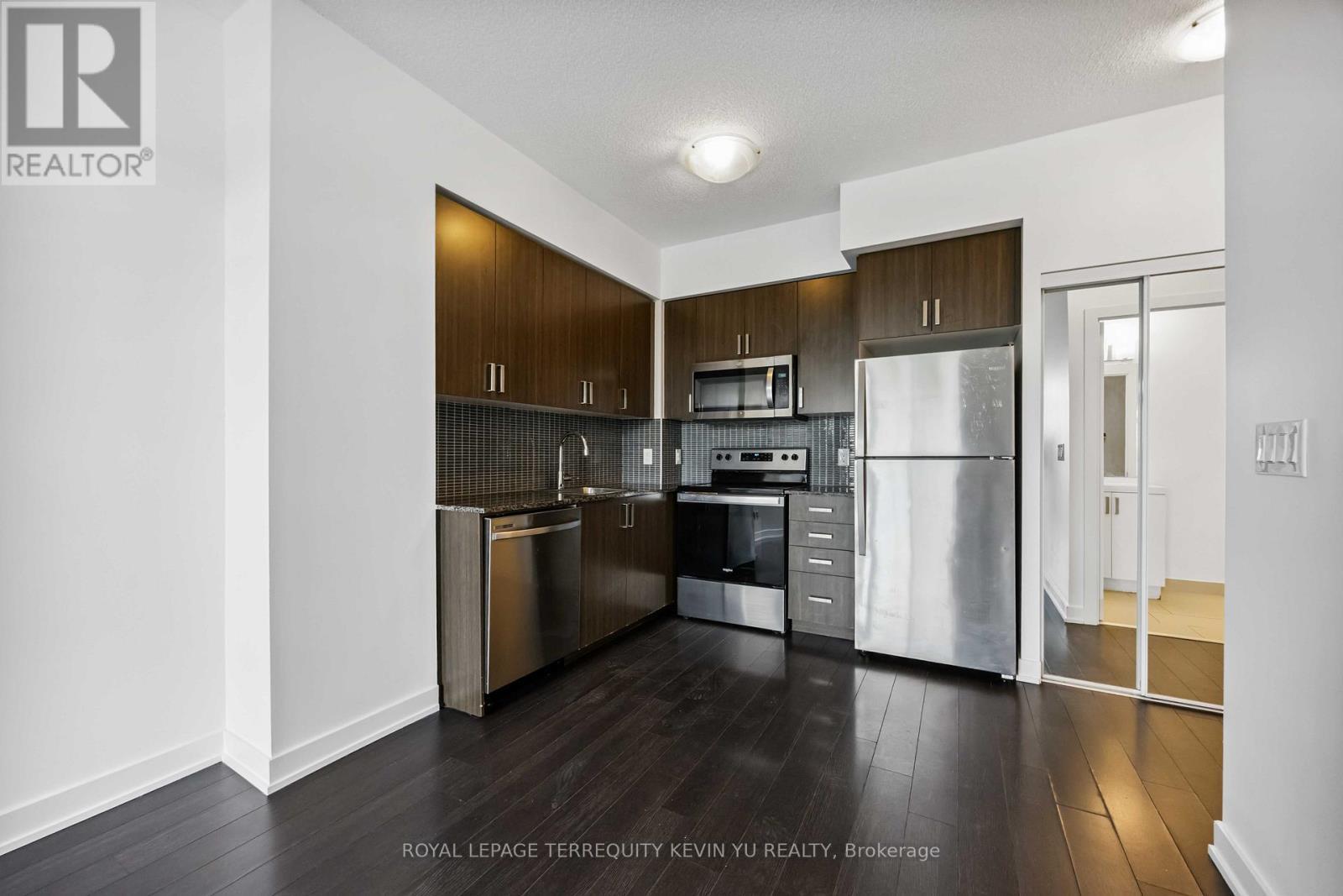 












311 - 1603 EGLINTON AVENUE W

,
Toronto,




Ontario
M6E0A1

