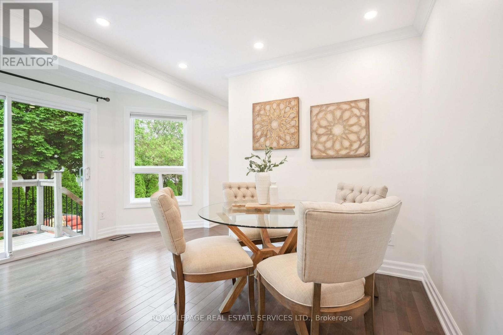 












1291 SADDLER CIRCLE

,
Oakville,




Ontario
L6M2X7


