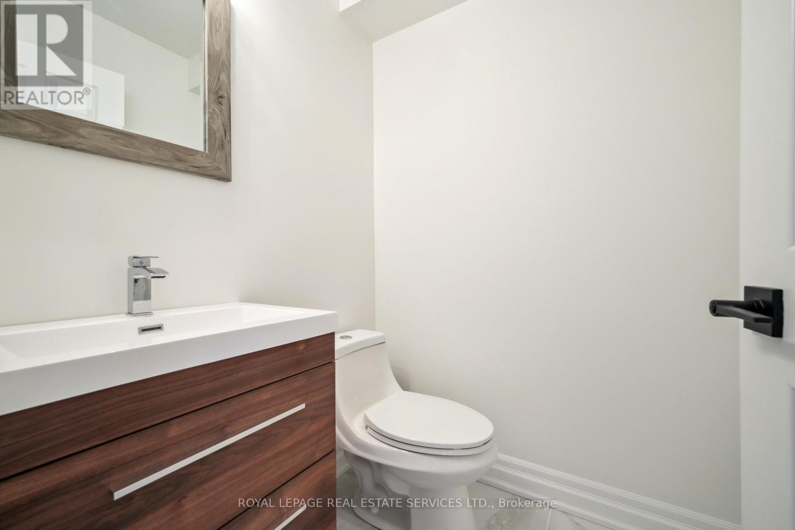 












1291 SADDLER CIRCLE

,
Oakville,




Ontario
L6M2X7

