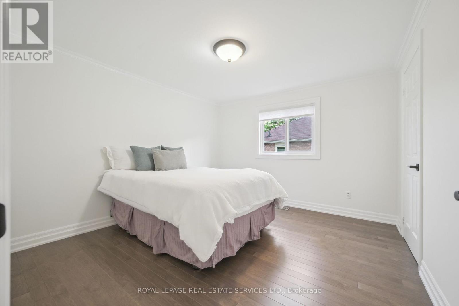 












1291 SADDLER CIRCLE

,
Oakville,




Ontario
L6M2X7

