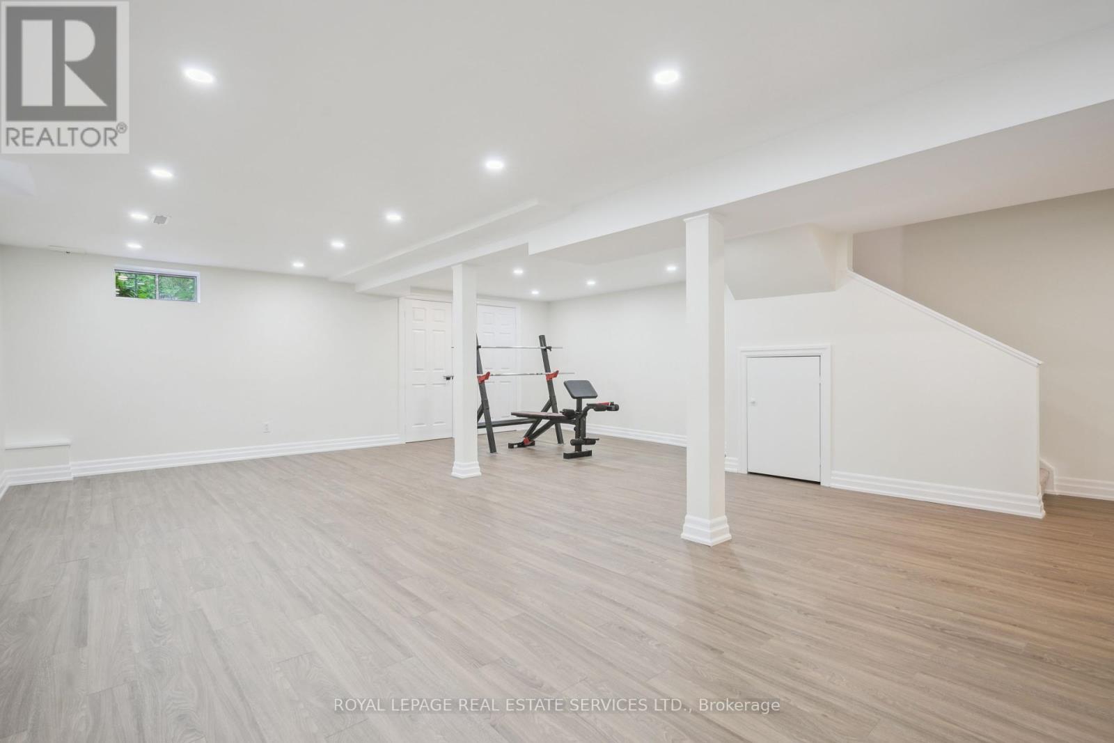 












1291 SADDLER CIRCLE

,
Oakville,




Ontario
L6M2X7

