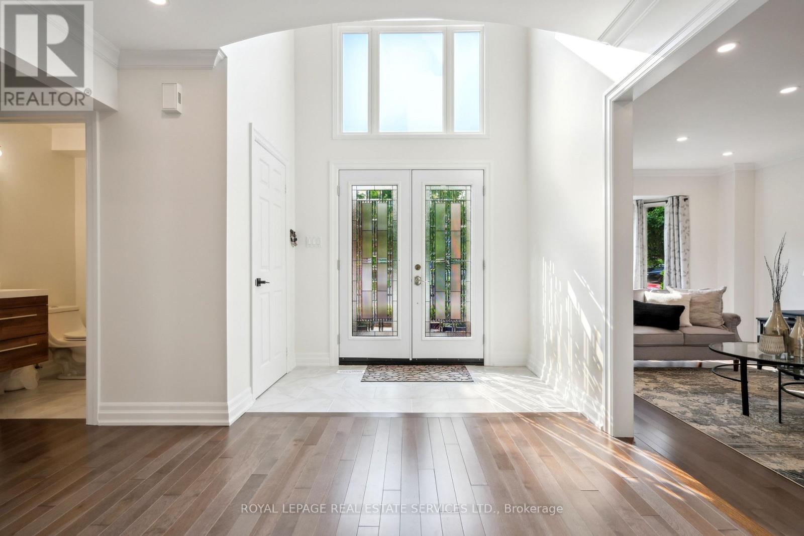 












1291 SADDLER CIRCLE

,
Oakville,




Ontario
L6M2X7

