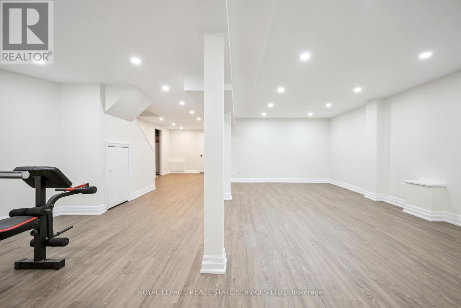 












1291 SADDLER CIRCLE

,
Oakville,




Ontario
L6M2X7


