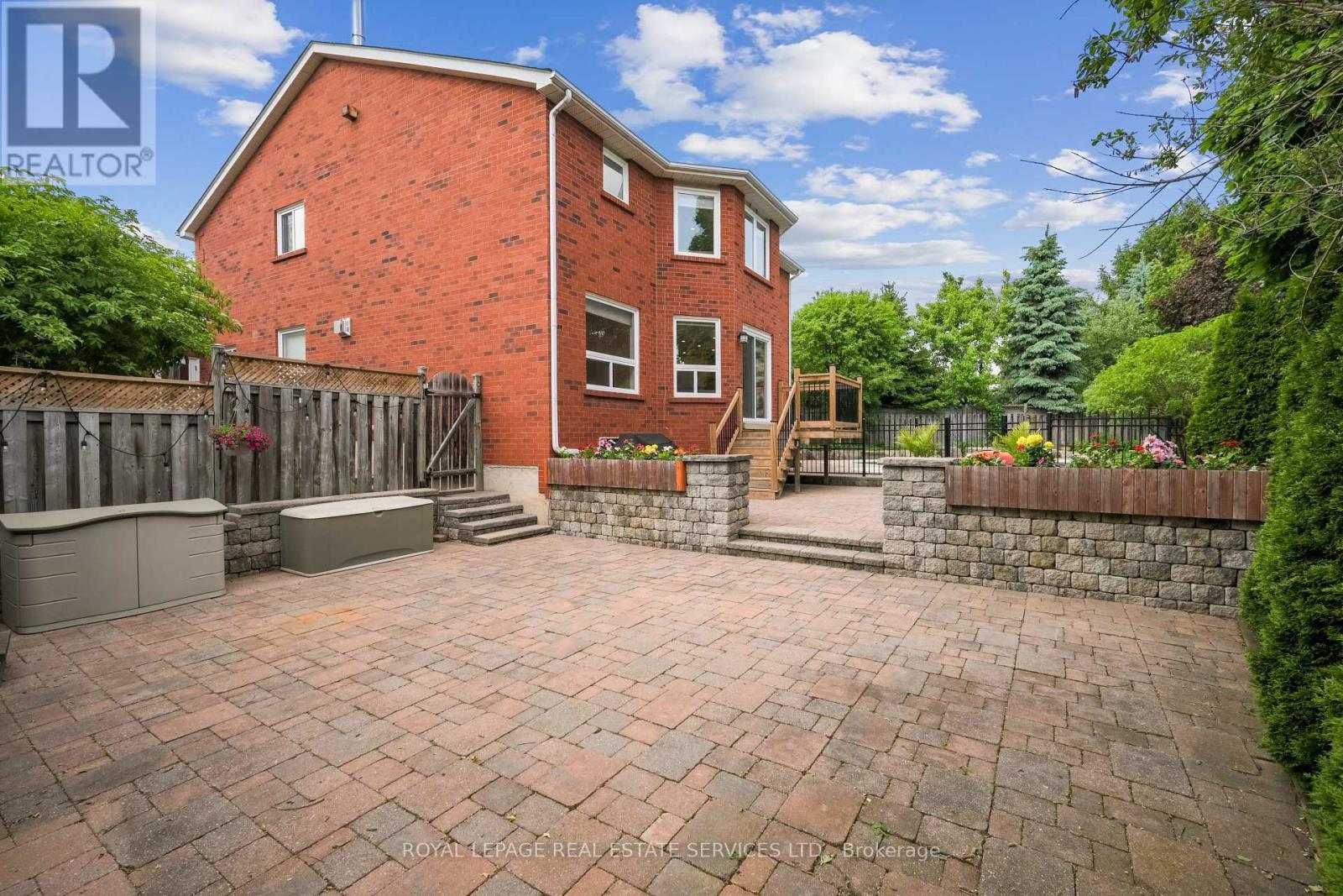 












1291 SADDLER CIRCLE

,
Oakville,




Ontario
L6M2X7


