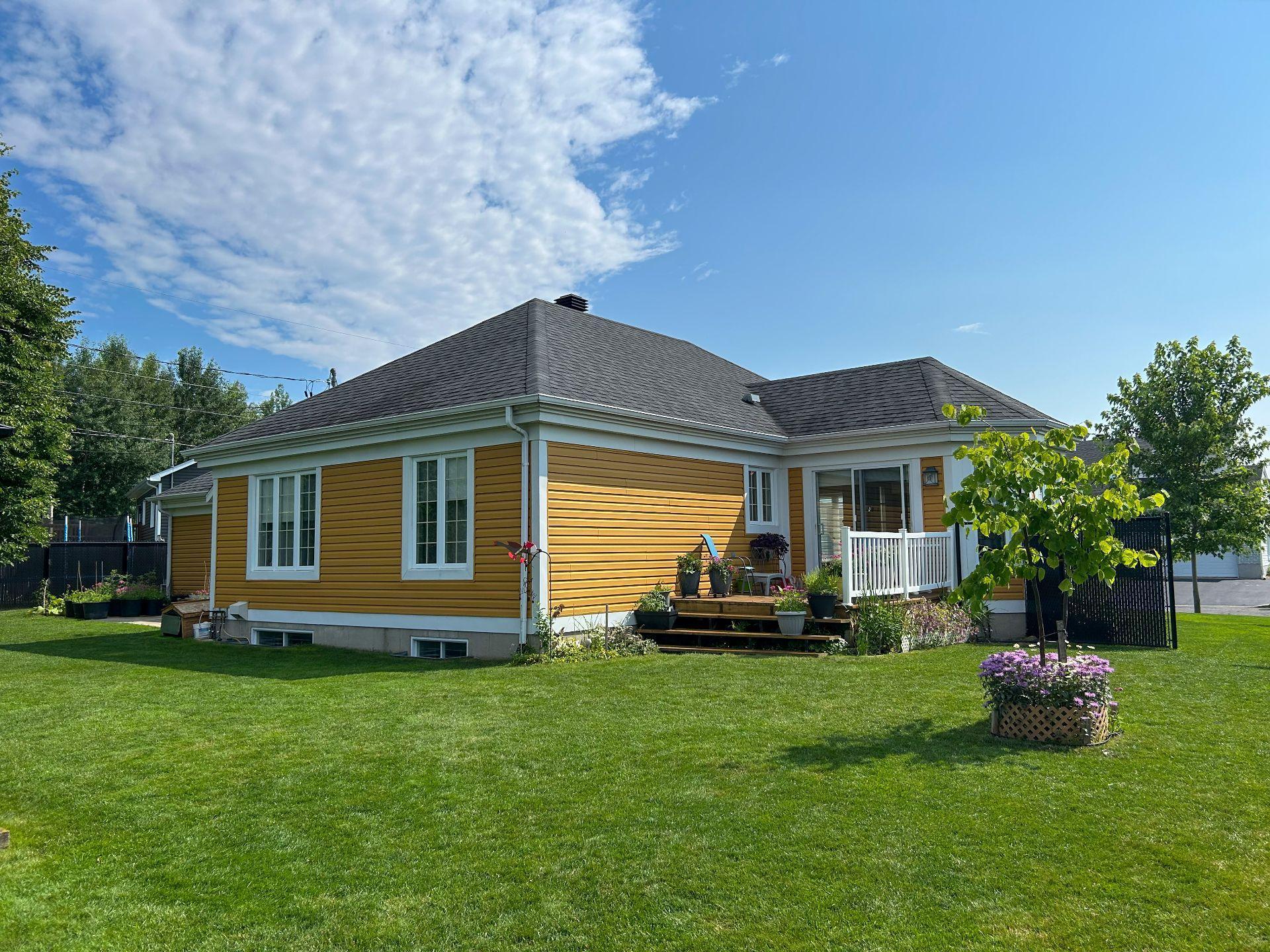 









2670


Rue Mongeau

,
Drummondville,




QC
J2B8G1

