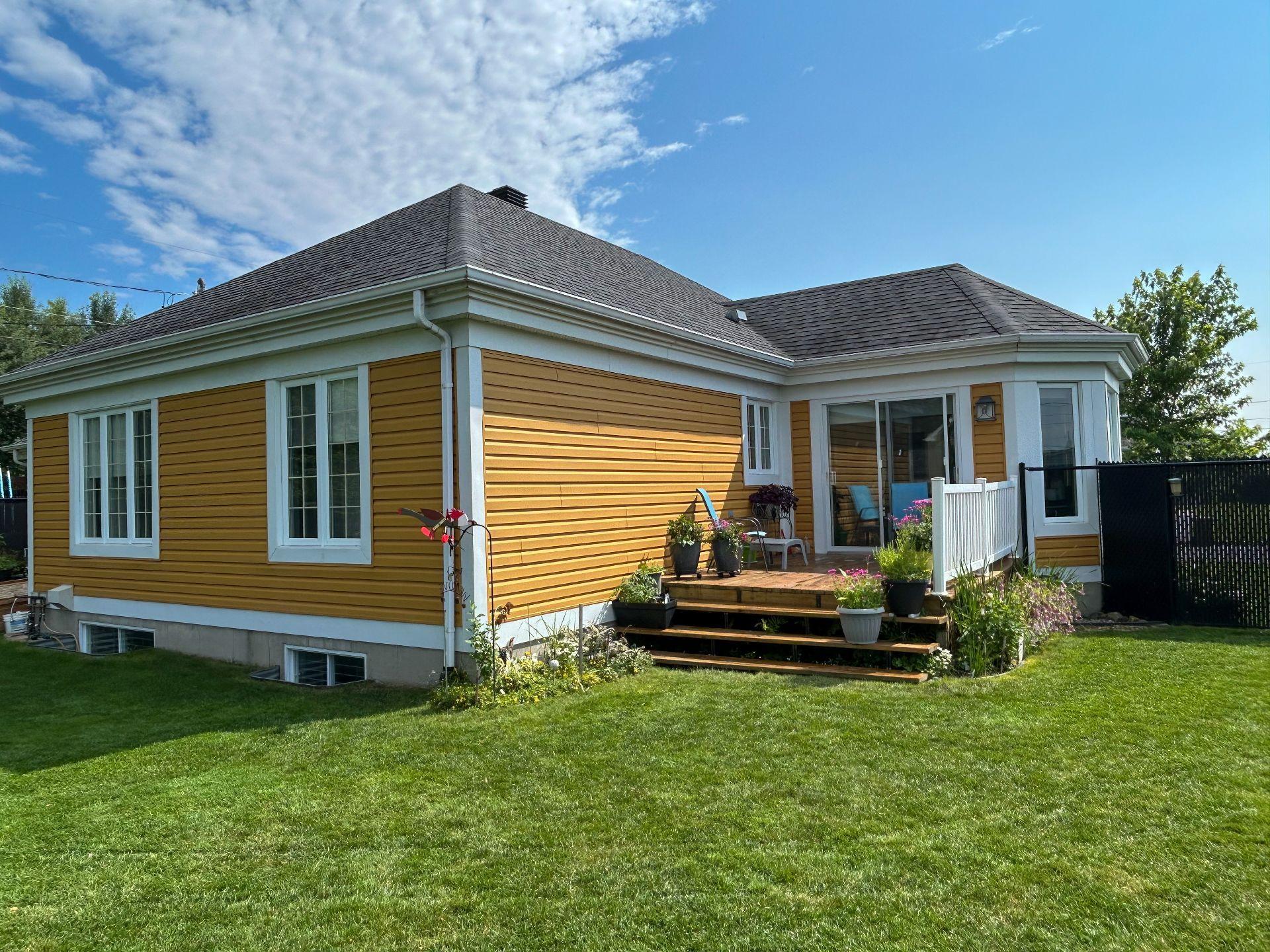 









2670


Rue Mongeau

,
Drummondville,




QC
J2B8G1

