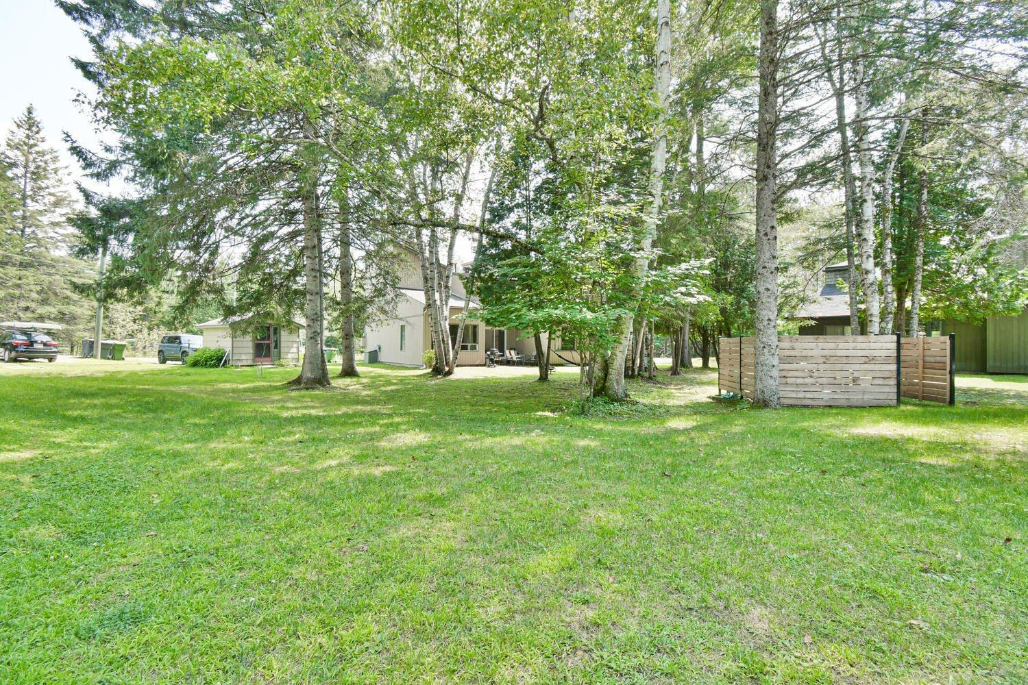









102


Ch. Robitaille

,
Mont-Tremblant,




QC
J8E1S6

