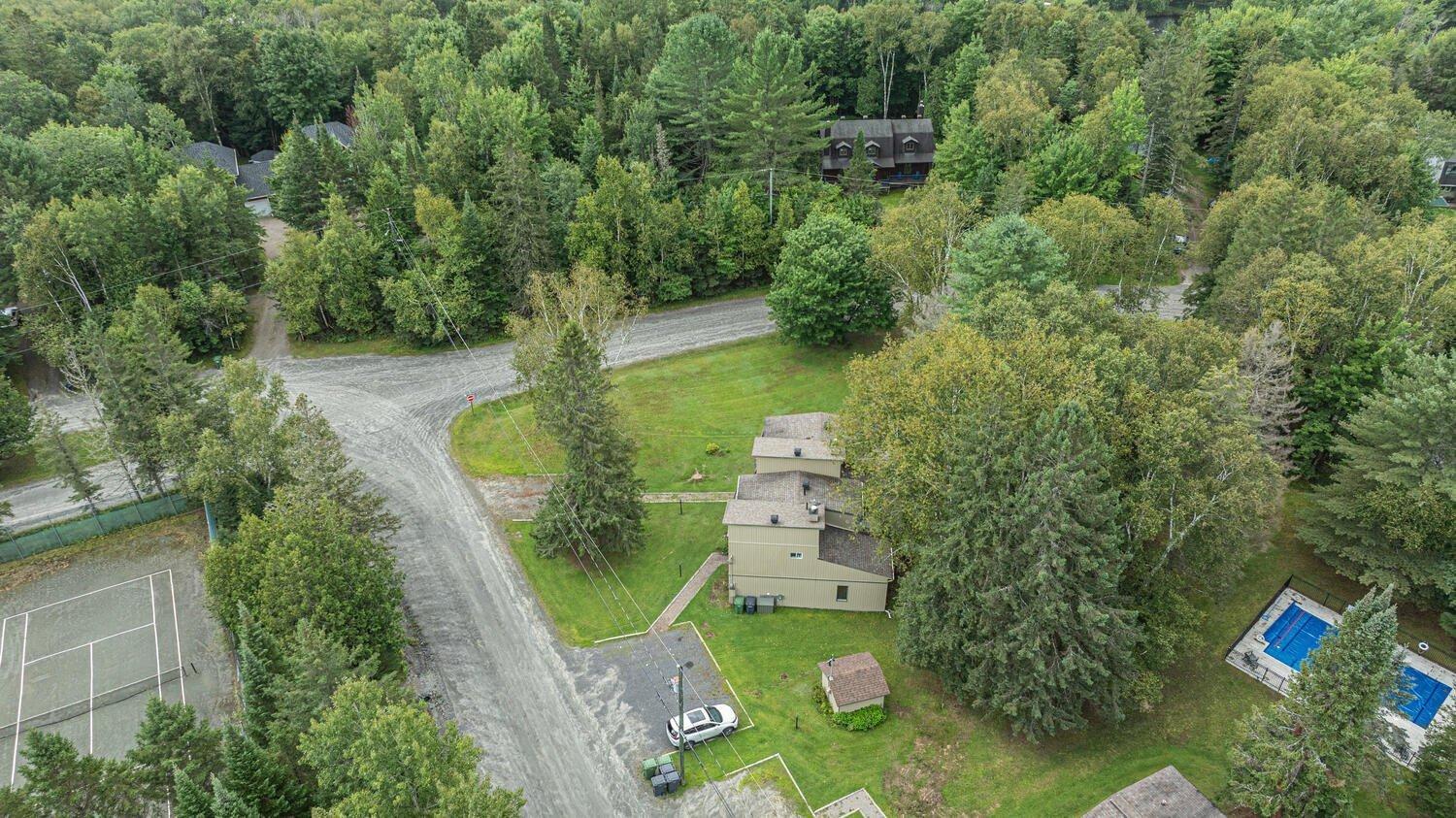 









102


Ch. Robitaille

,
Mont-Tremblant,




QC
J8E1S6

