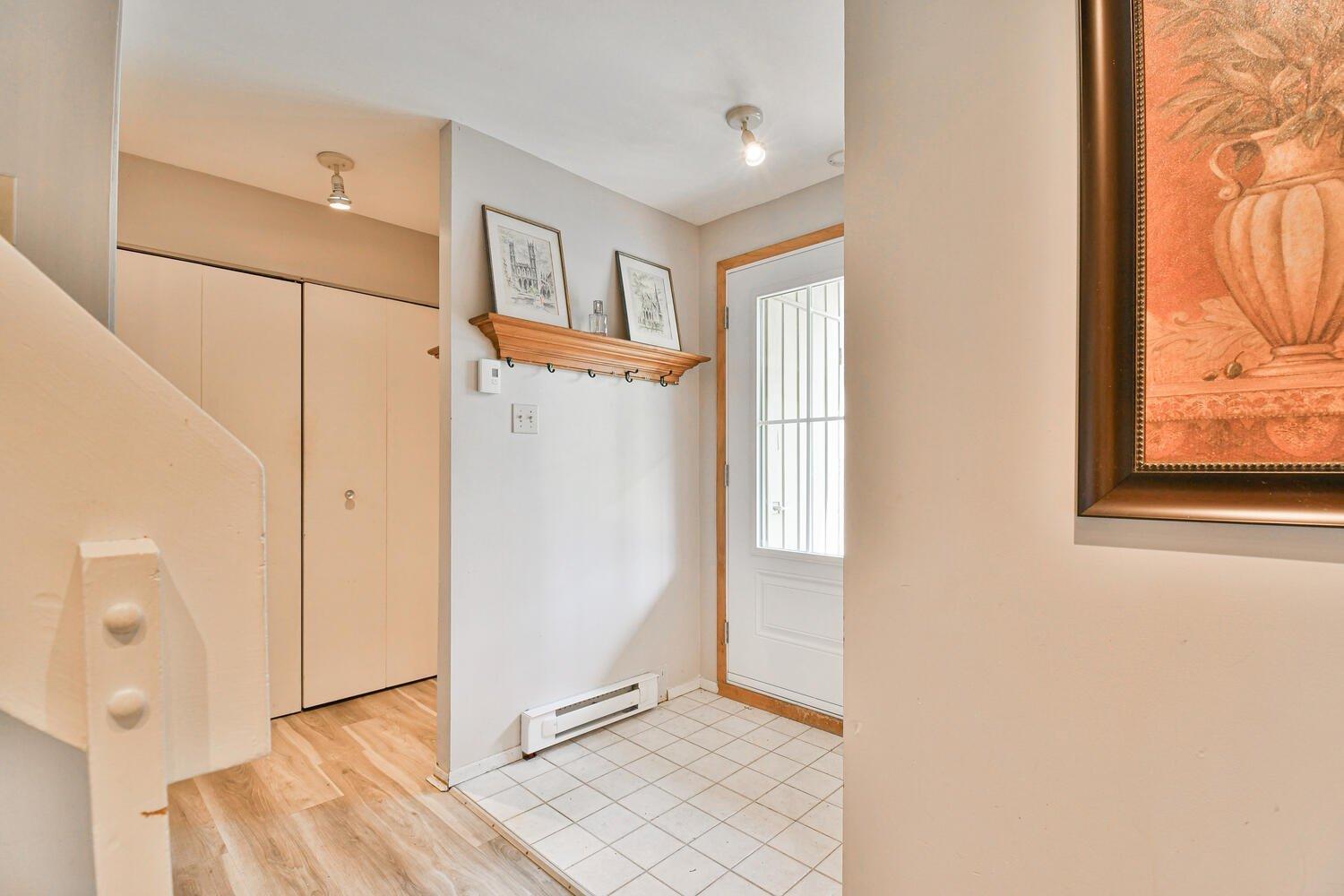 









102


Ch. Robitaille

,
Mont-Tremblant,




QC
J8E1S6

