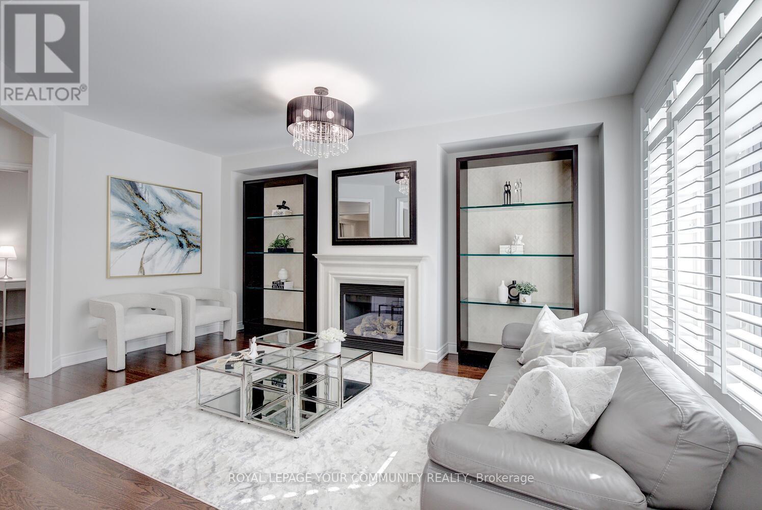 












24 ROCK ELM COURT

,
Vaughan,




Ontario
L6A4C2

