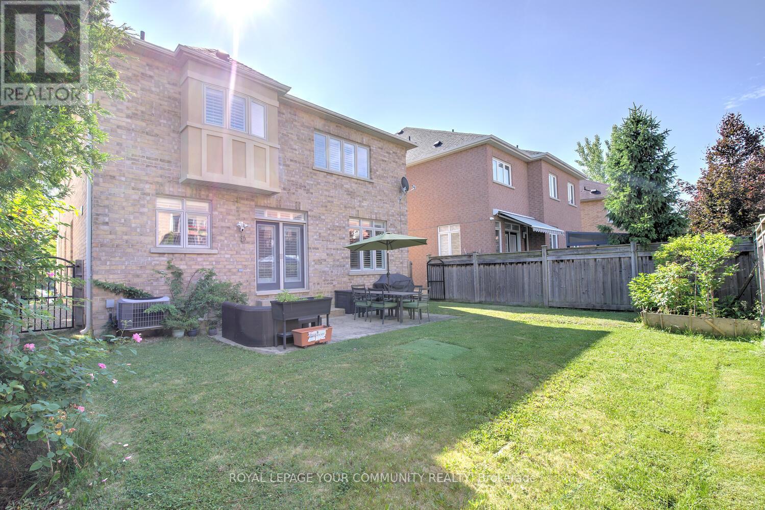 












24 ROCK ELM COURT

,
Vaughan,




Ontario
L6A4C2

