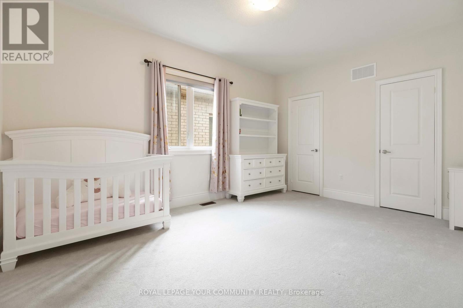 












302 BOUNDARY BOULEVARD

,
Whitchurch-Stouffville,




Ontario
L4A5E2

