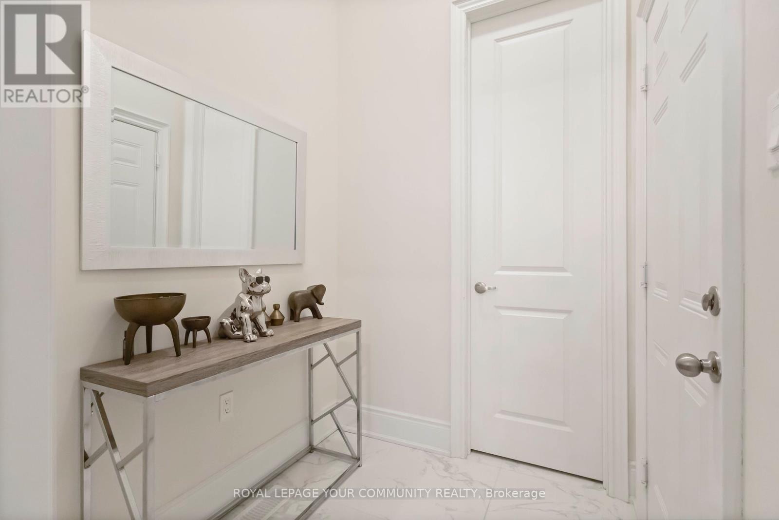 












302 BOUNDARY BOULEVARD

,
Whitchurch-Stouffville,




Ontario
L4A5E2

