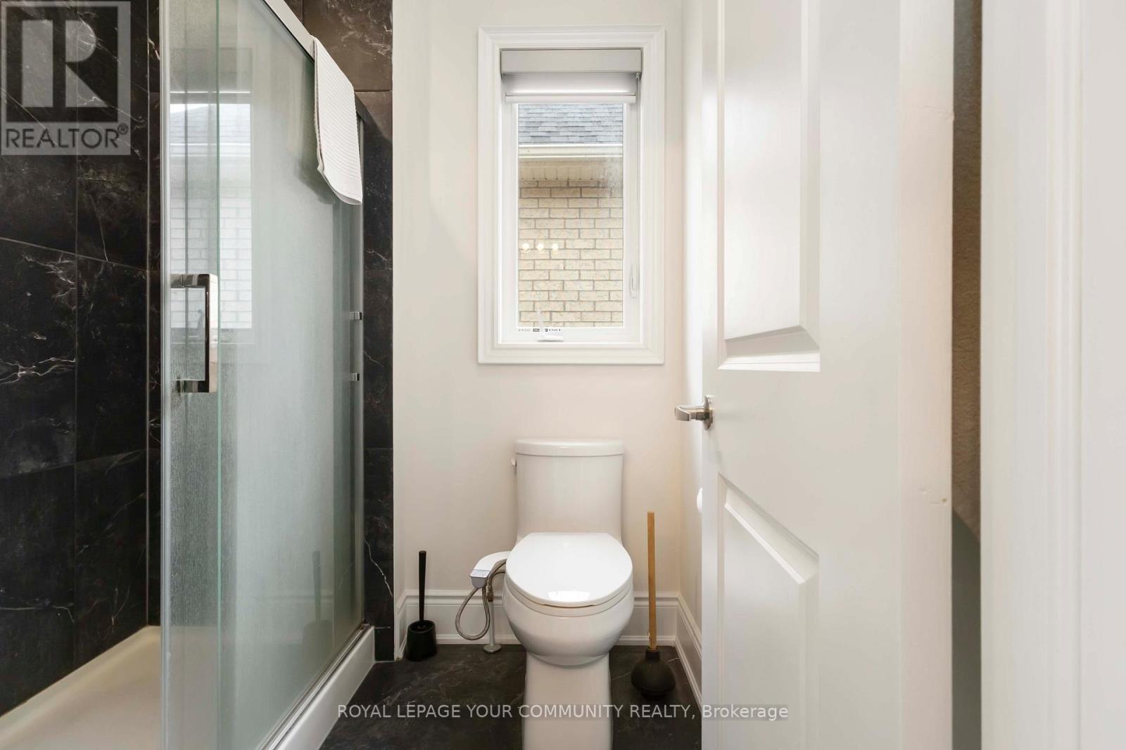 












302 BOUNDARY BOULEVARD

,
Whitchurch-Stouffville,




Ontario
L4A5E2


