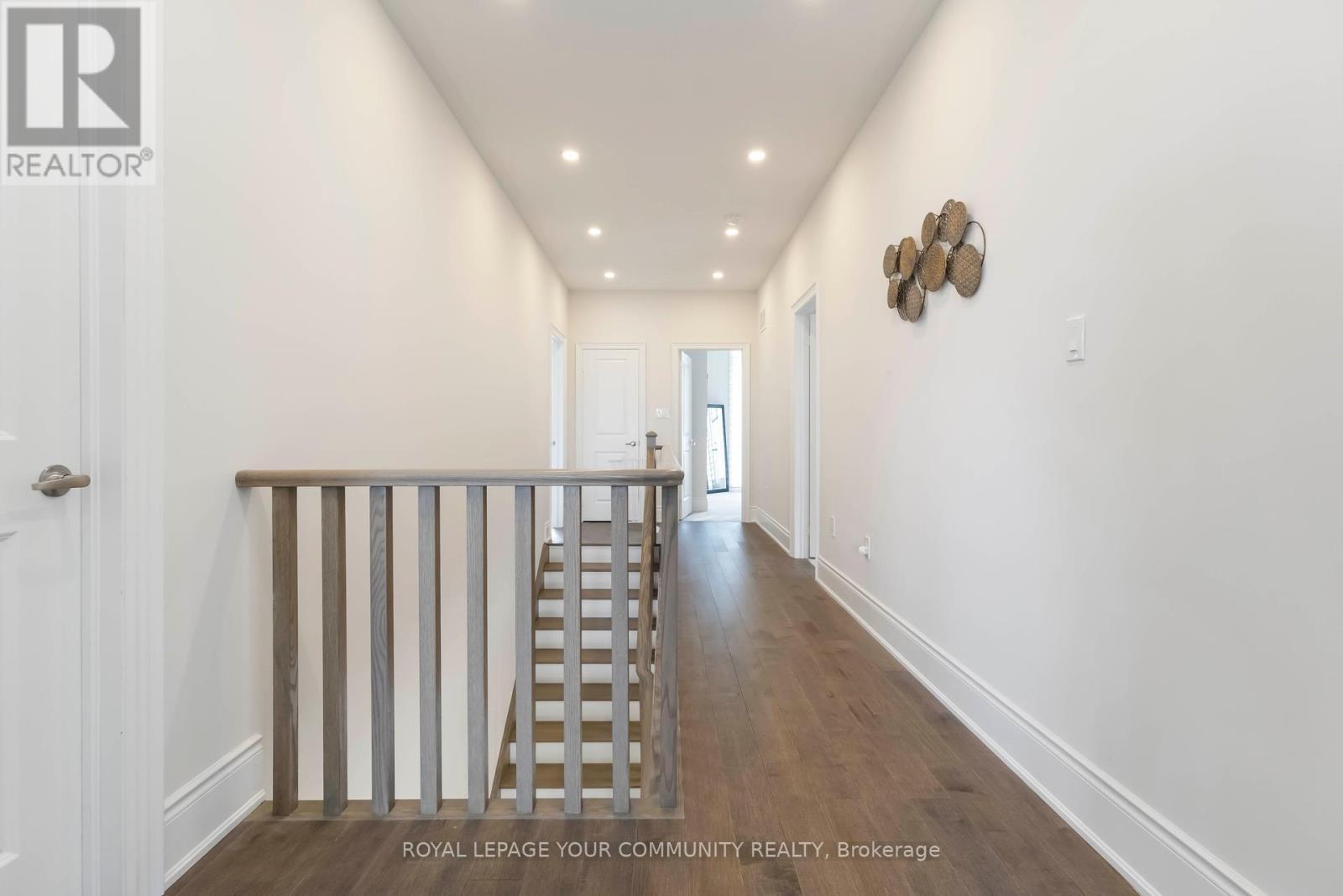 












302 BOUNDARY BOULEVARD

,
Whitchurch-Stouffville,




Ontario
L4A5E2


