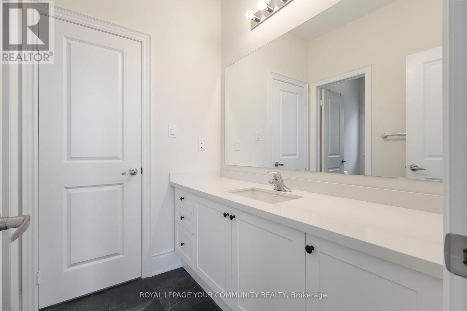 












302 BOUNDARY BOULEVARD

,
Whitchurch-Stouffville,




Ontario
L4A5E2

