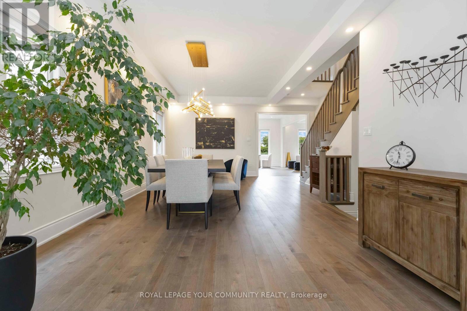 












302 BOUNDARY BOULEVARD

,
Whitchurch-Stouffville,




Ontario
L4A5E2


