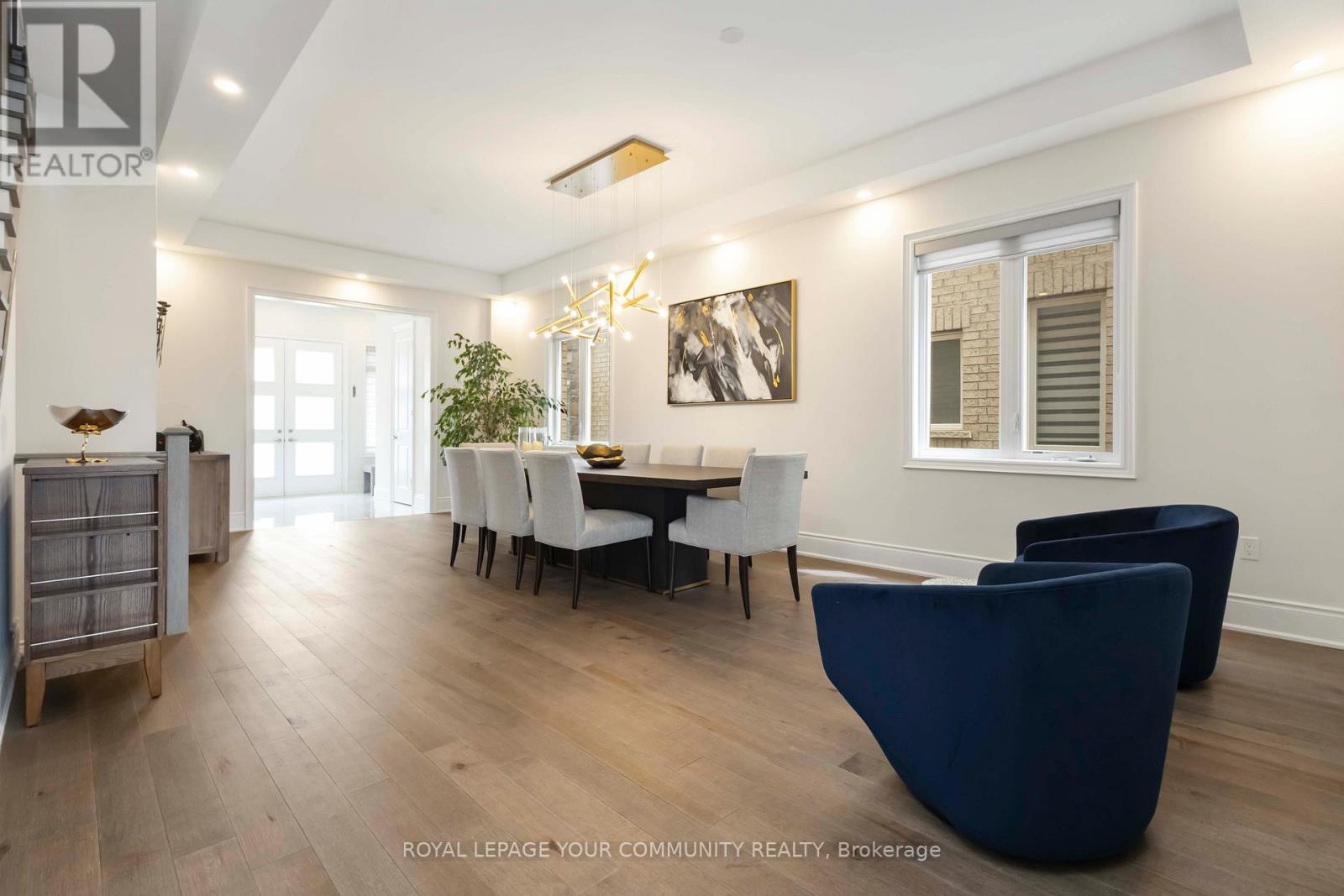 












302 BOUNDARY BOULEVARD

,
Whitchurch-Stouffville,




Ontario
L4A5E2

