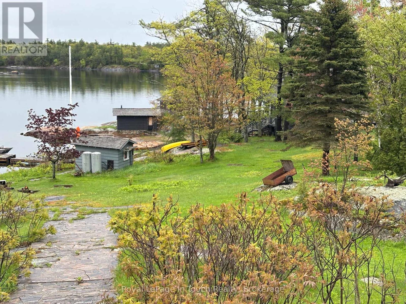 












B415 BERNYK ISLAND E

,
The Archipelago (Archipelago),




Ontario
P0A2W8

