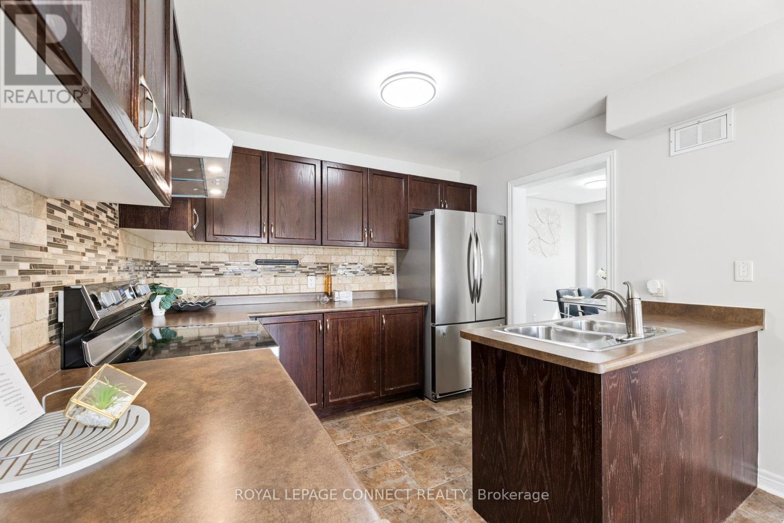 












7 PURPLE DUSK DRIVE

,
Kawartha Lakes,




Ontario
K9V0B2

