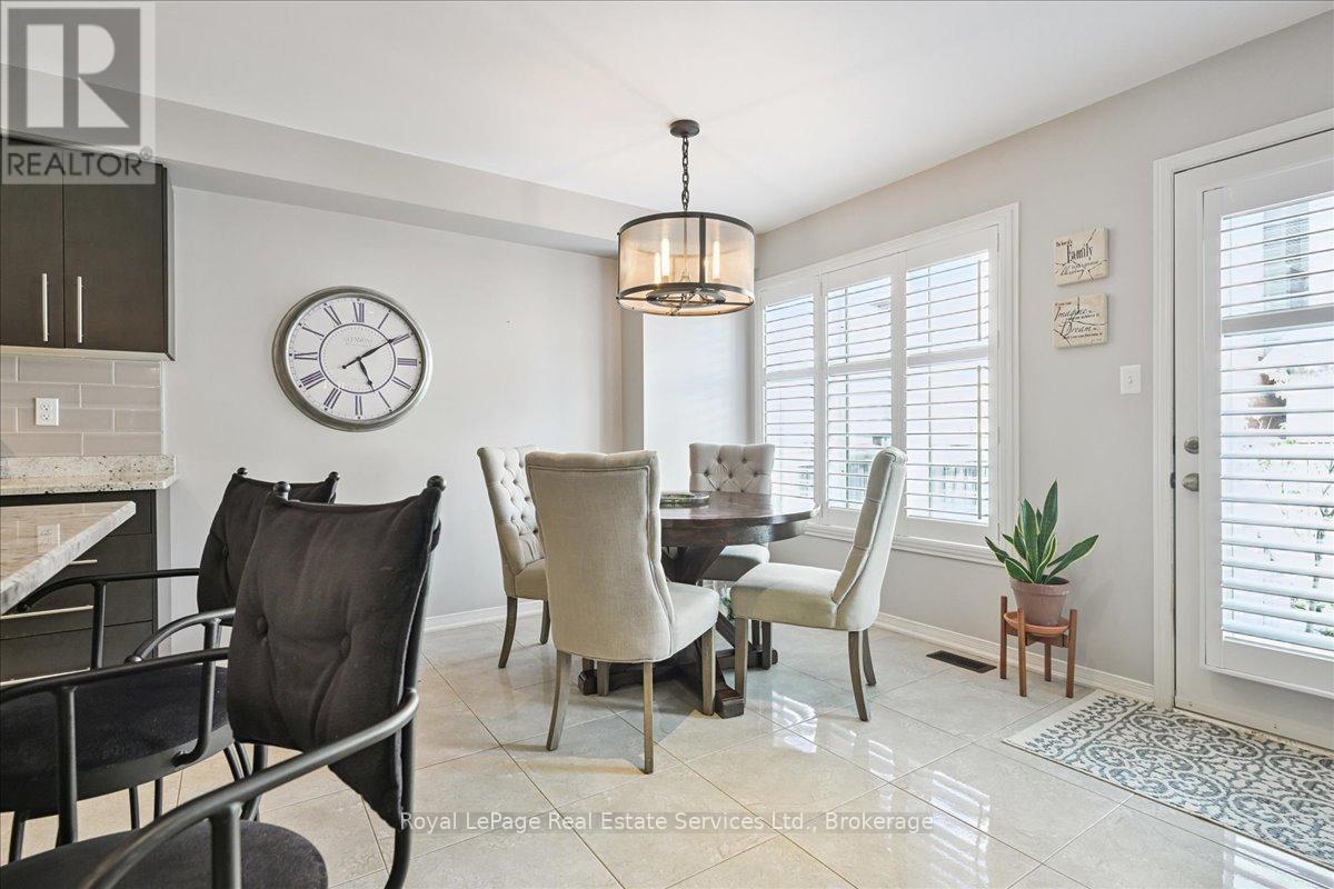 












50 MCKNIGHT AVENUE

,
Hamilton (Waterdown),




Ontario
L0R2M0


