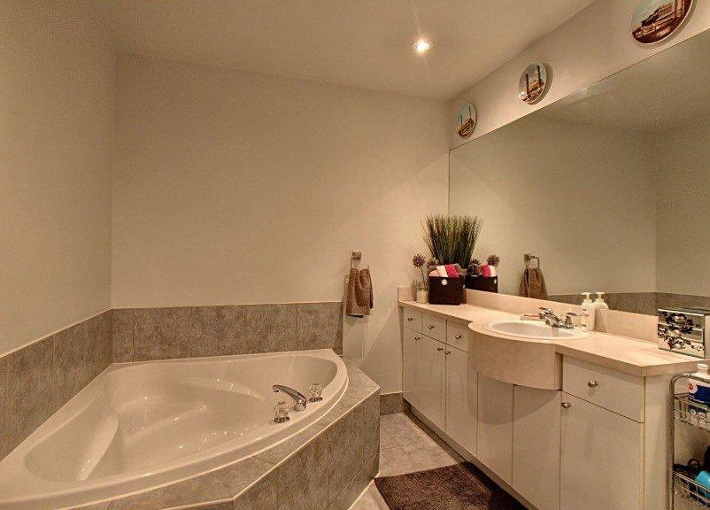 









3490


Boul. St-Joseph

, 4,
Montréal (Lachine),




QC
H8T1P6

