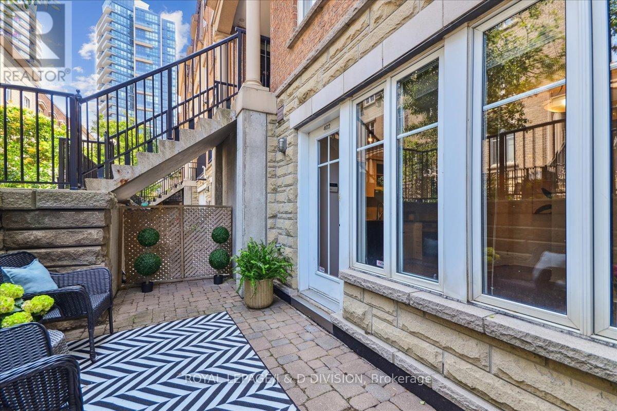 












402 - 34 WESTERN BATTERY ROAD

,
Toronto,




Ontario
M6K3N9

