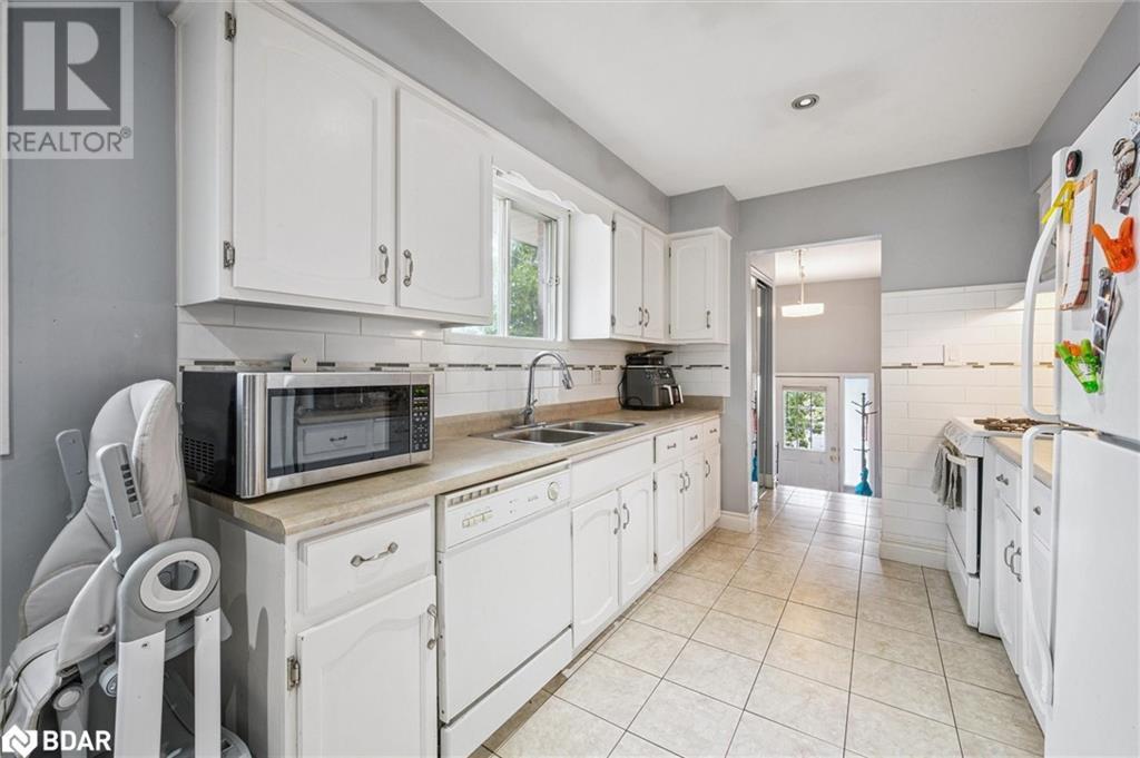 












1236 OTTAWA Street S

,
Kitchener,




Ontario
N2E1L8

