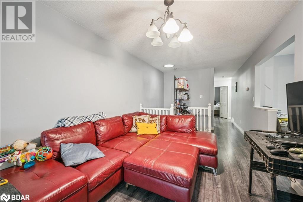 












1236 OTTAWA Street S

,
Kitchener,




Ontario
N2E1L8

